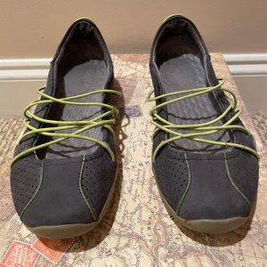 Clarks comfy Privo slip on Gray with neon yellow straps